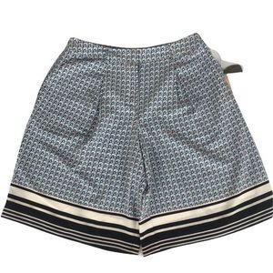 3 for $25 NWT Small Pleated Bermuda Dress Shorts Forever 21 Pockets Blue Multi